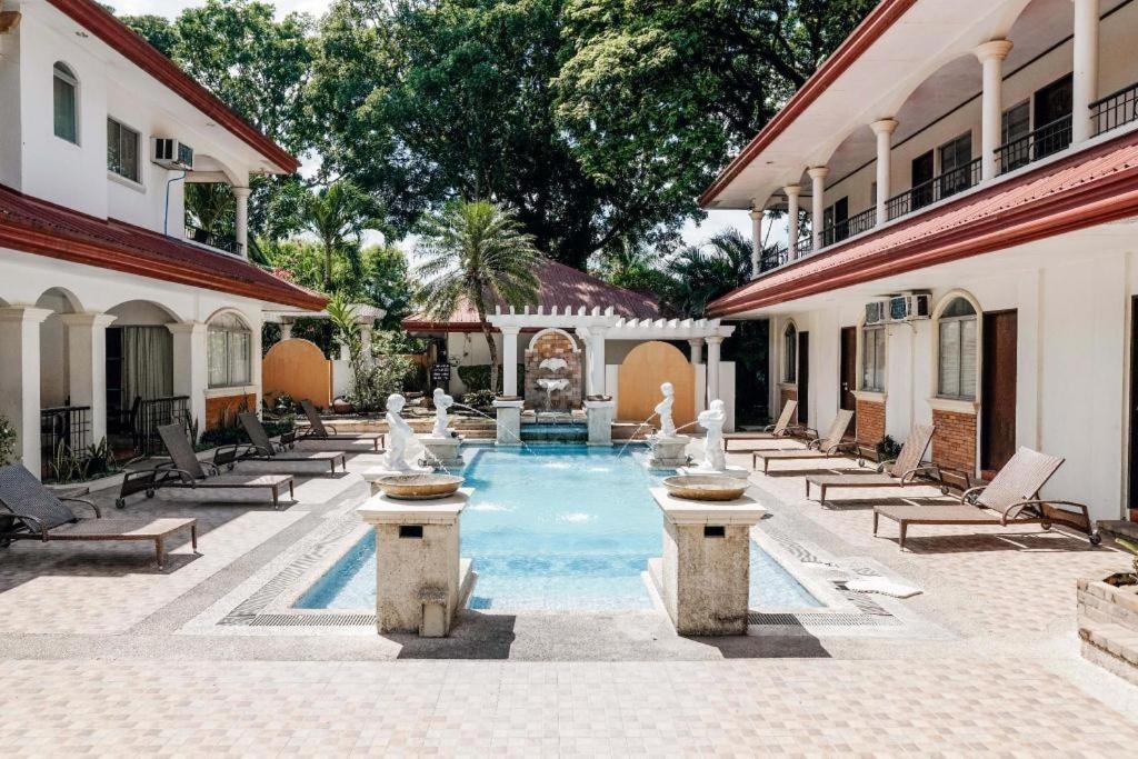 Palmas Del Mar Hotel Bacolod Exterior foto